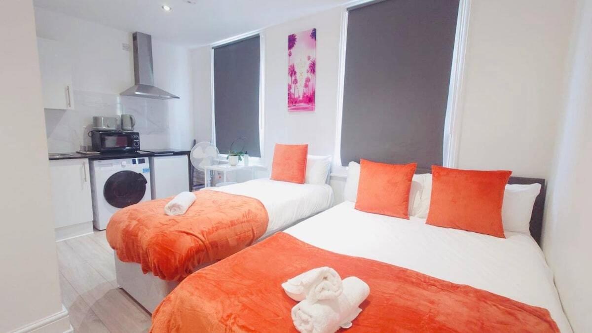 Comfort Camden Studio Apartments London Room photo