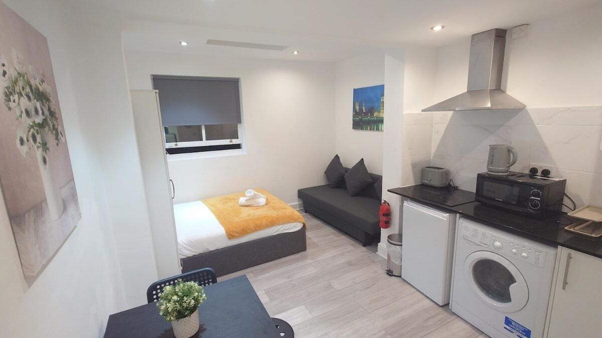 Comfort Camden Studio Apartments London Room photo