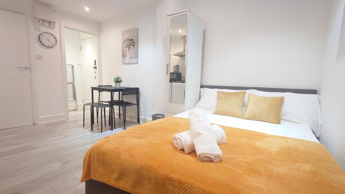 Comfort Camden Studio Apartments London Room photo